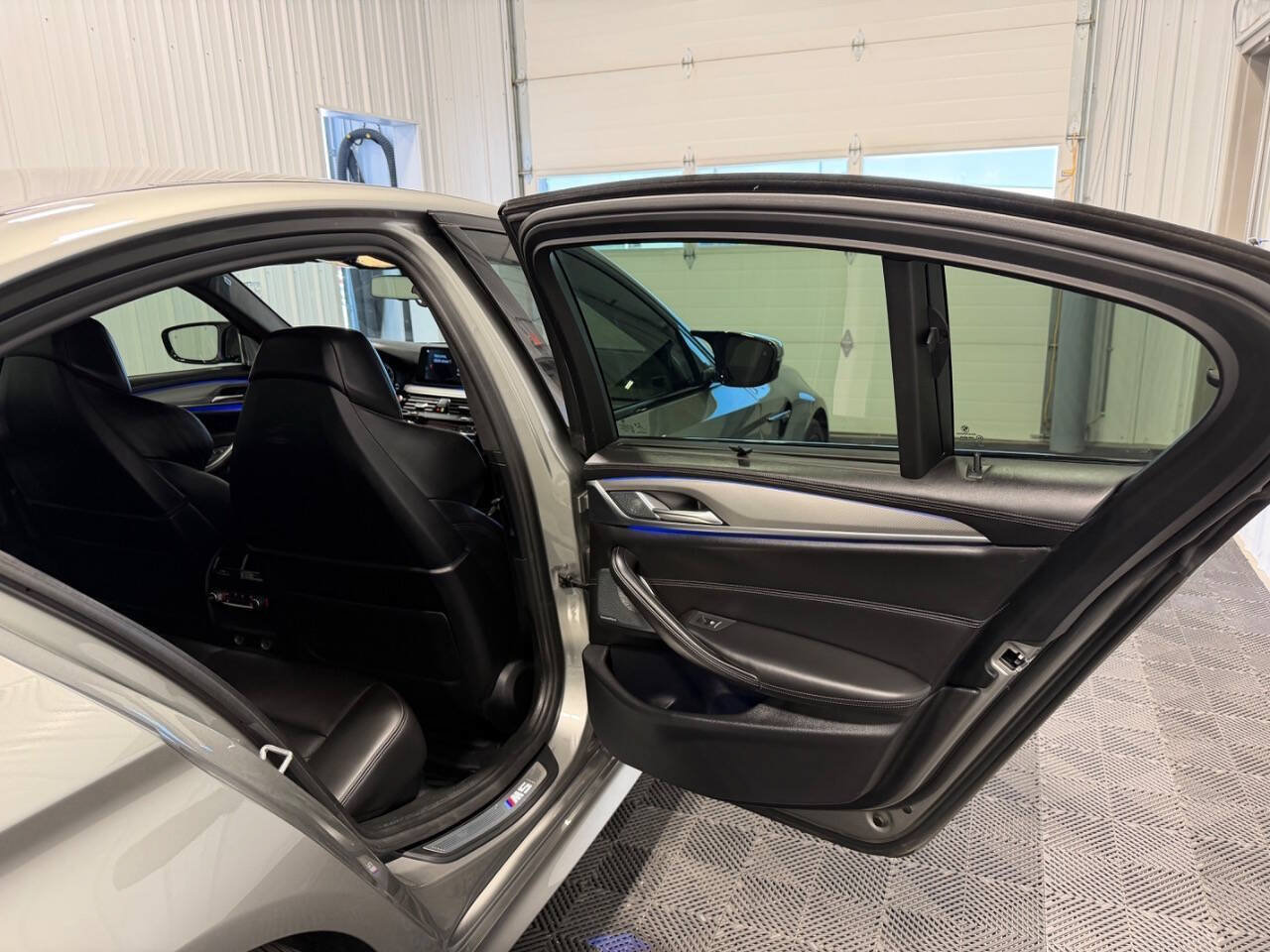 Used 2018 BMW M5 w/ Executive Package AWD/4WD image 12