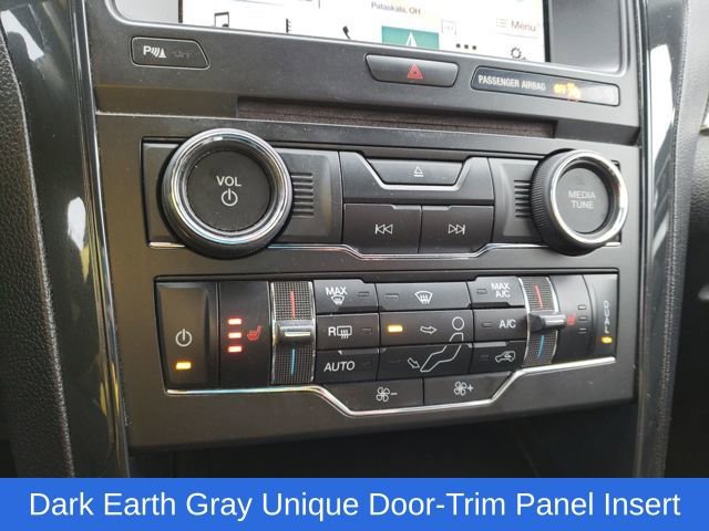 Used 2017 Ford Explorer XLT w/ Equipment Group 202A image 26