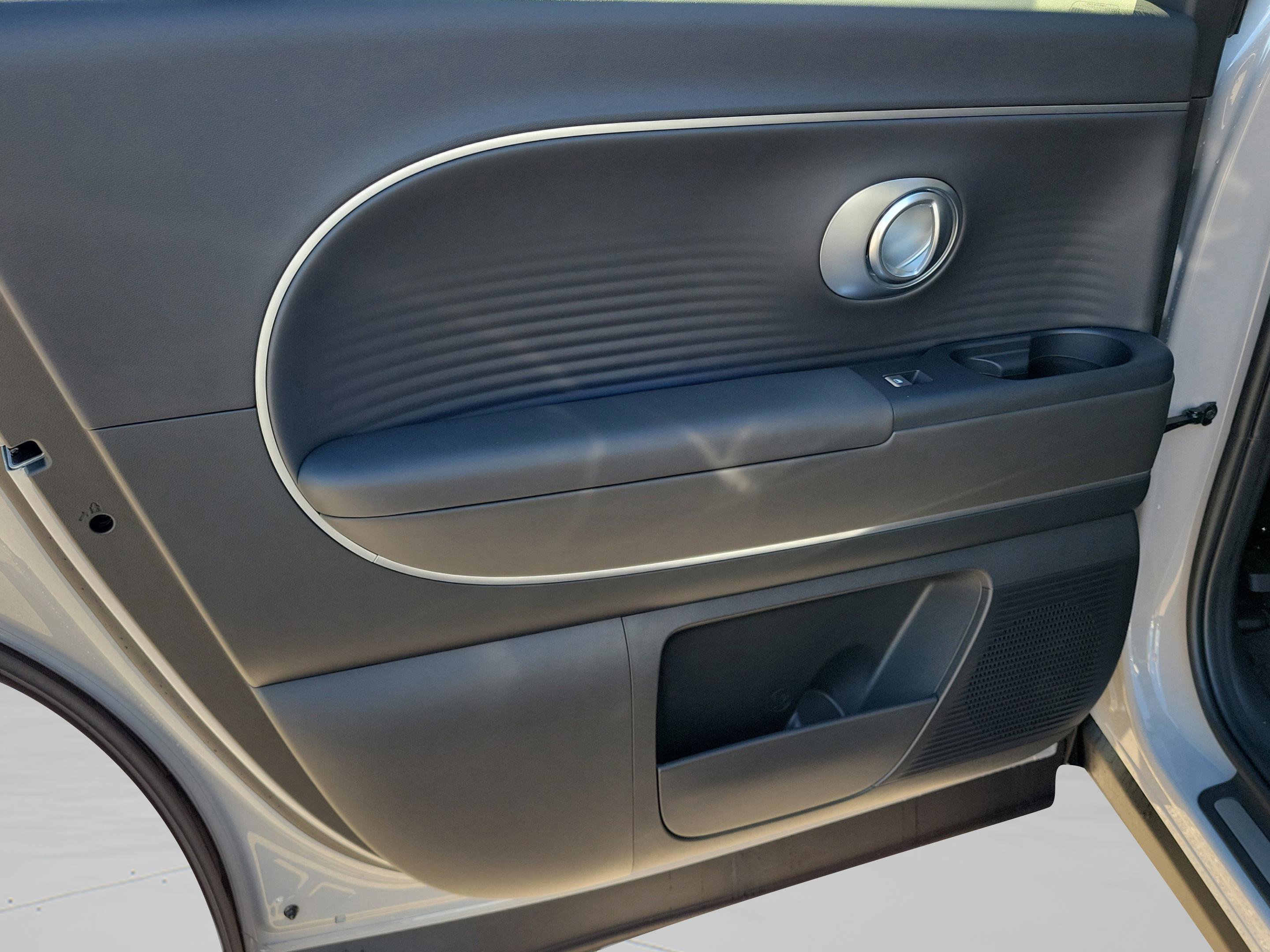 New 2026 Hyundai Ioniq 9 SEL image 11