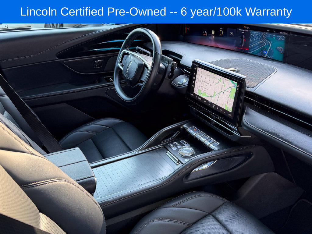 Used 2025 Lincoln Nautilus Premier w/ Jet Appearance Package AWD/4WD image 8