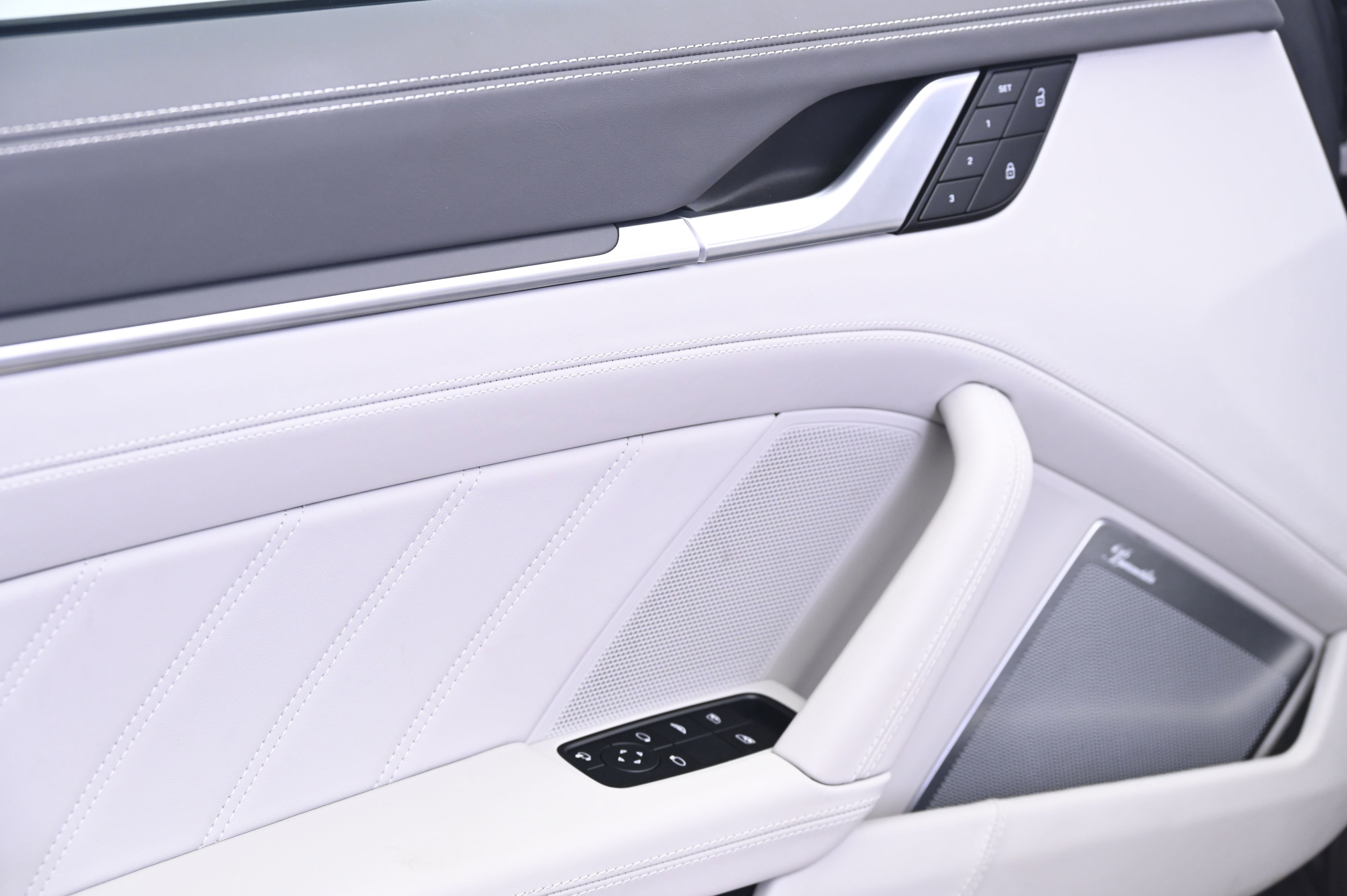 Certified 2025 Porsche 911 Turbo S AWD/4WD image 26