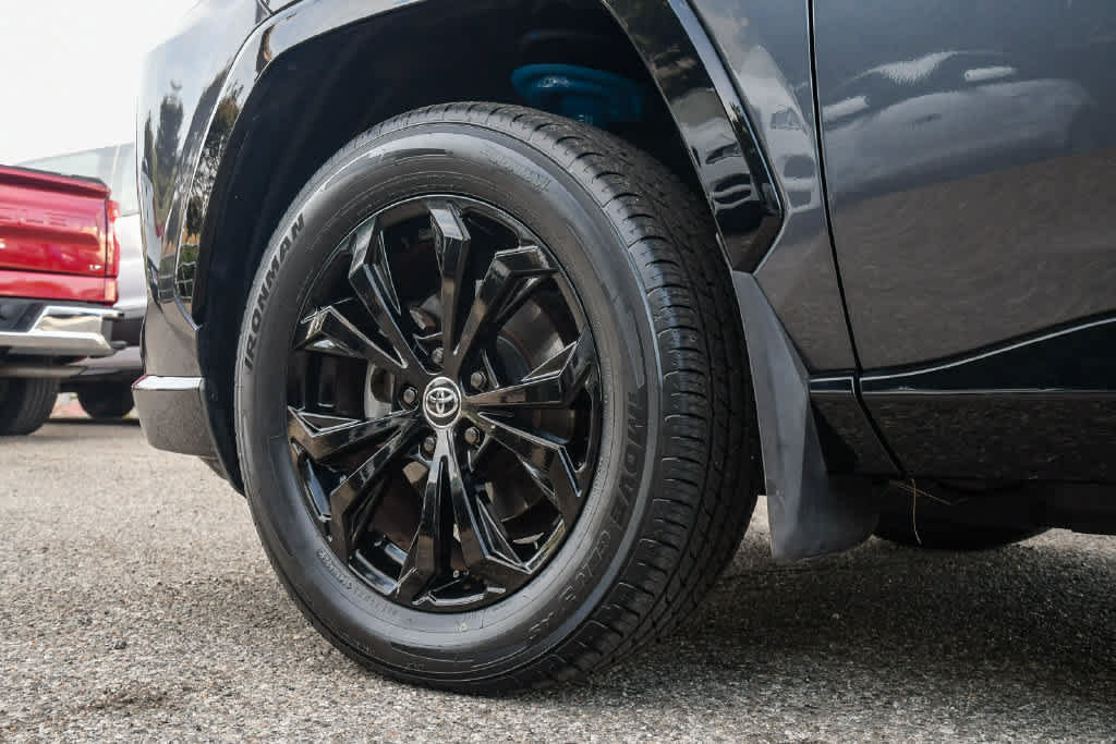 Certified 2023 Toyota RAV4 XSE AWD/4WD image 11