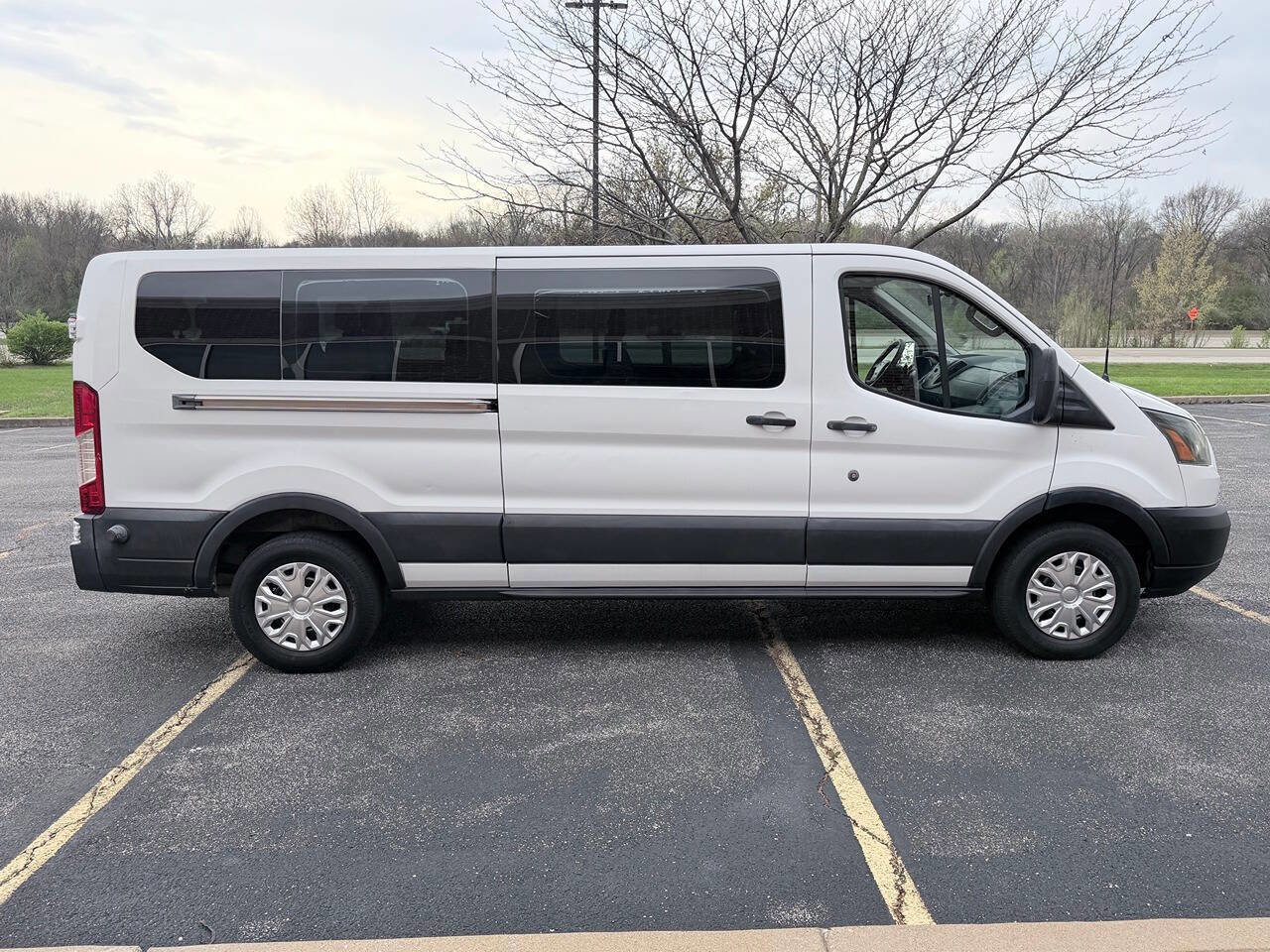 Used 2015 Ford Transit 350 XL RWD image 2