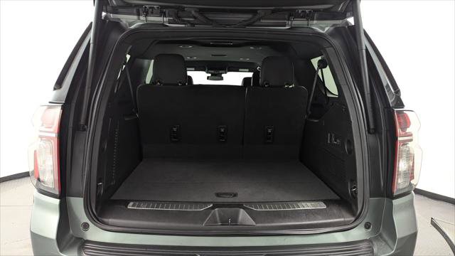 Used 2023 Chevrolet Suburban Premier image 19
