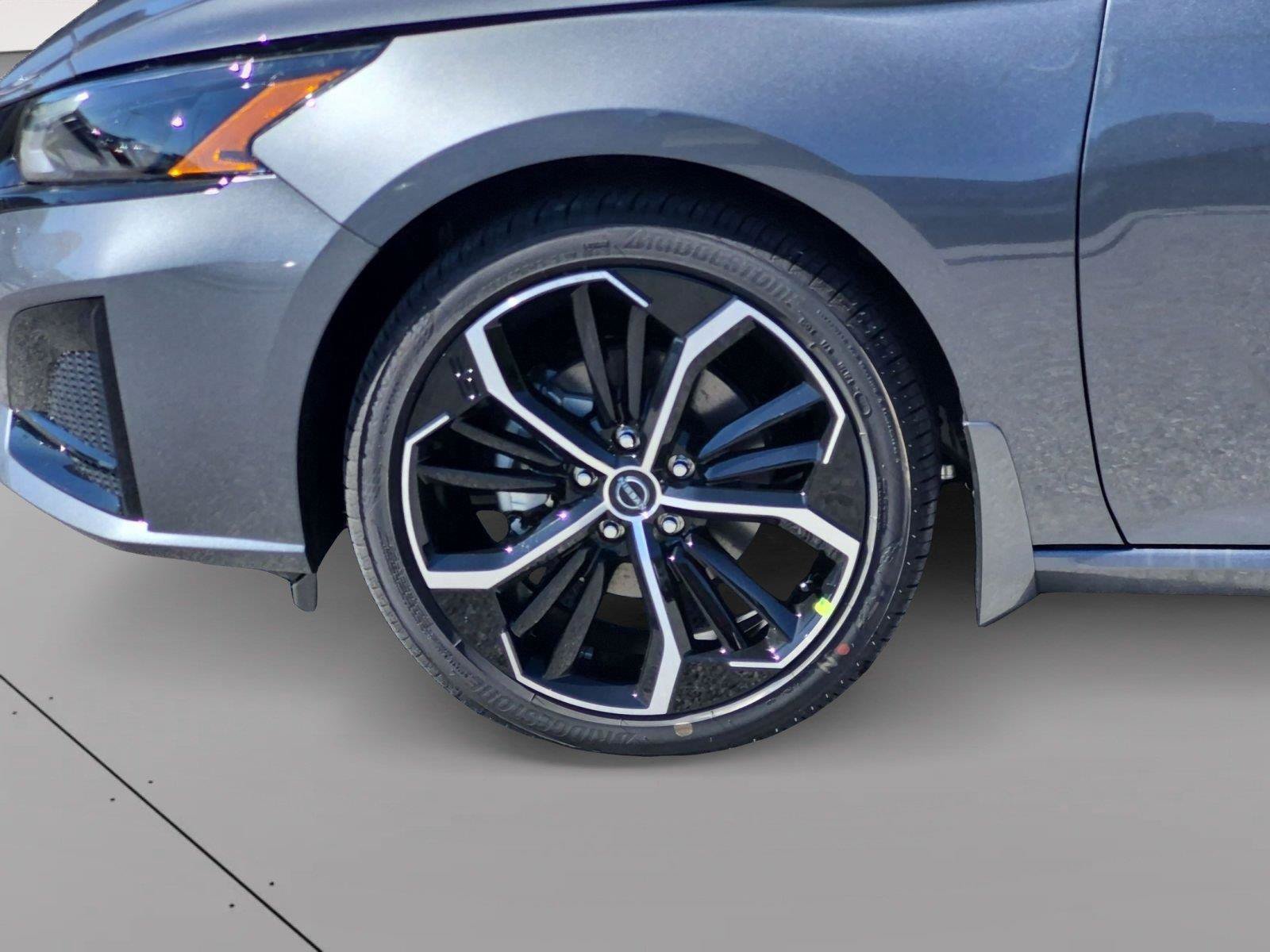 New 2026 Nissan Altima 2.5 SR w/ SR Premium Package FWD image 33
