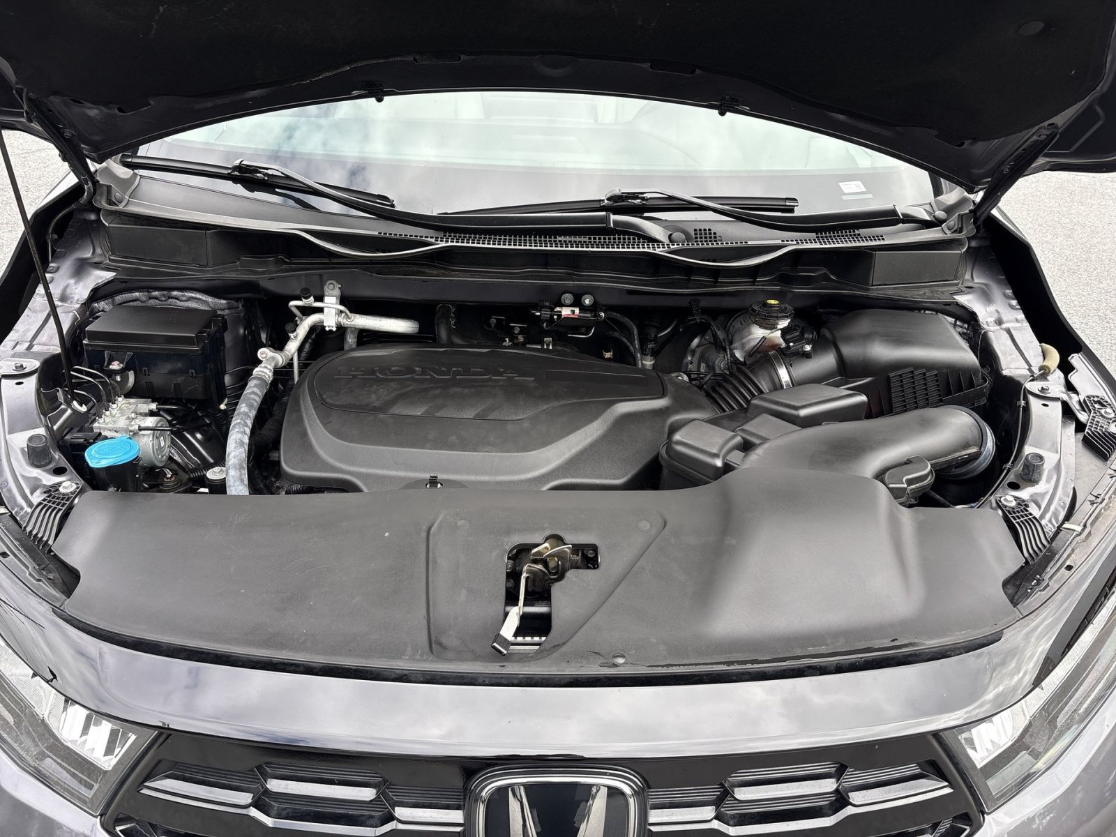 Used 2025 Honda Odyssey Touring image 29