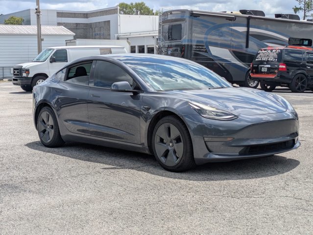 Used 2022 Tesla Model 3 Long Range AWD/4WD image 3