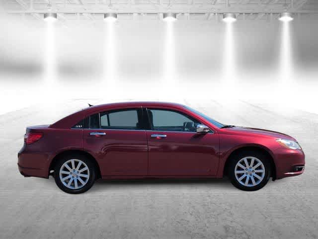 Used 2013 Chrysler 200 Limited FWD image 9