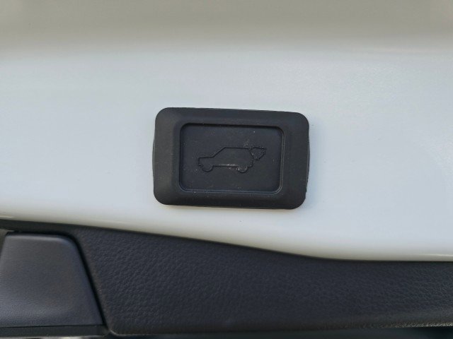 Used 2025 Toyota RAV4 XSE image 17