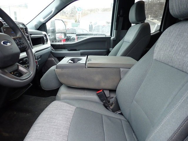 Used 2024 Ford F350 XLT w/ XLT Premium Package image 10