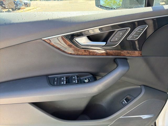 Used 2018 Audi Q7 3.0T Prestige w/ Prestige Package AWD/4WD image 15
