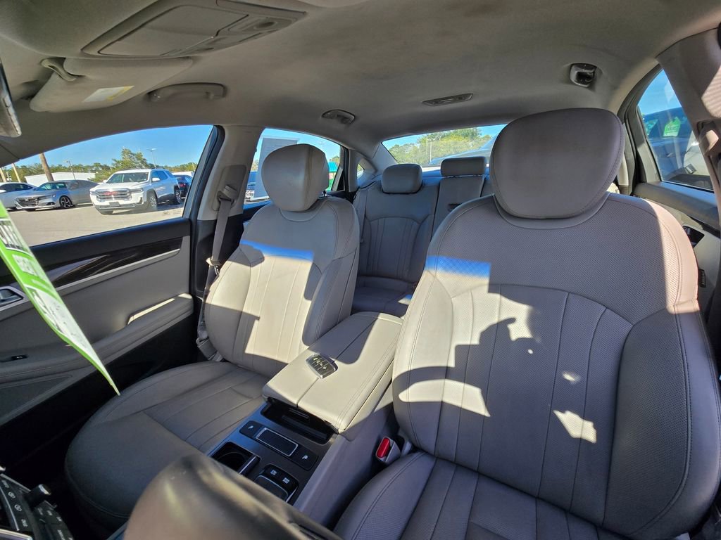 Used 2018 Genesis G80 3.8 image 25