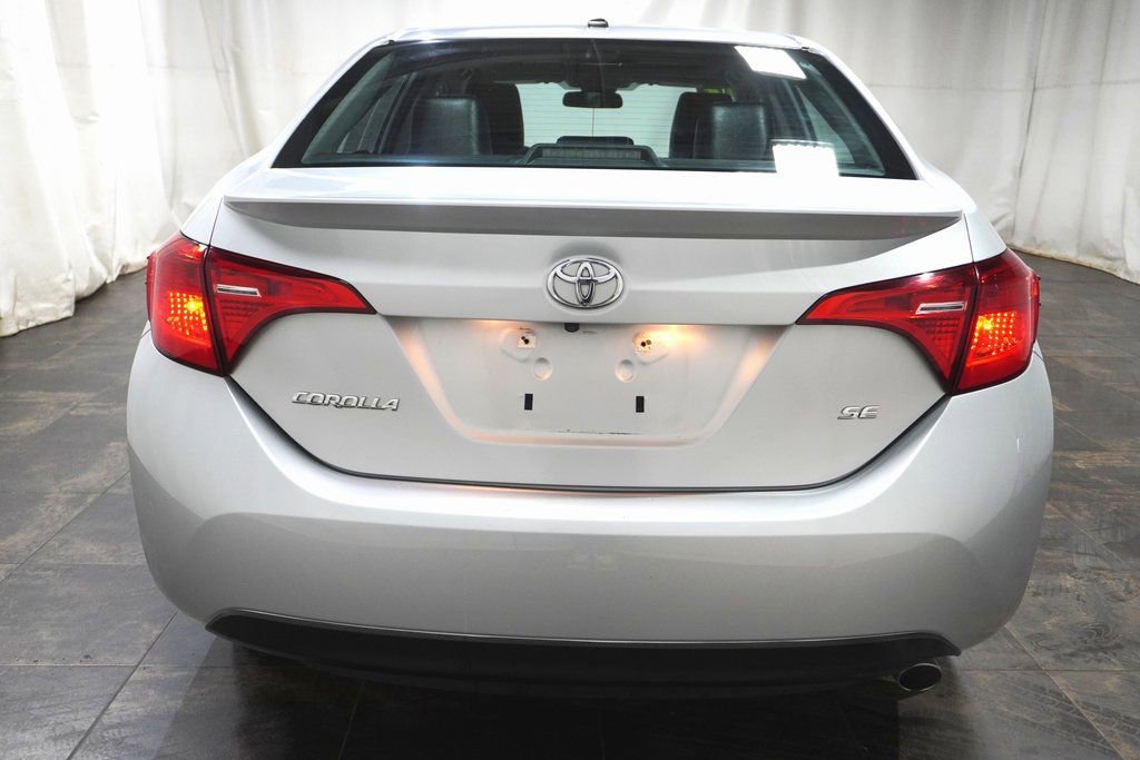 Used 2017 Toyota Corolla SE w/ SE Premium Package image 6