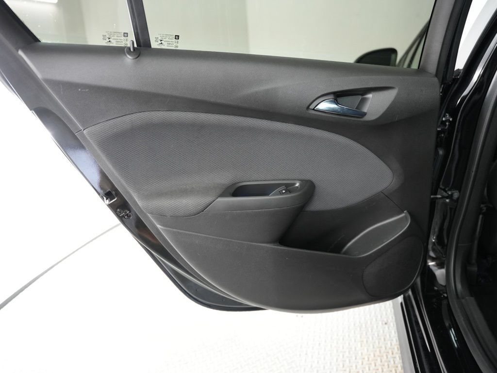 Used 2018 Chevrolet Cruze LT w/ Sun And Sound Package FWD image 33