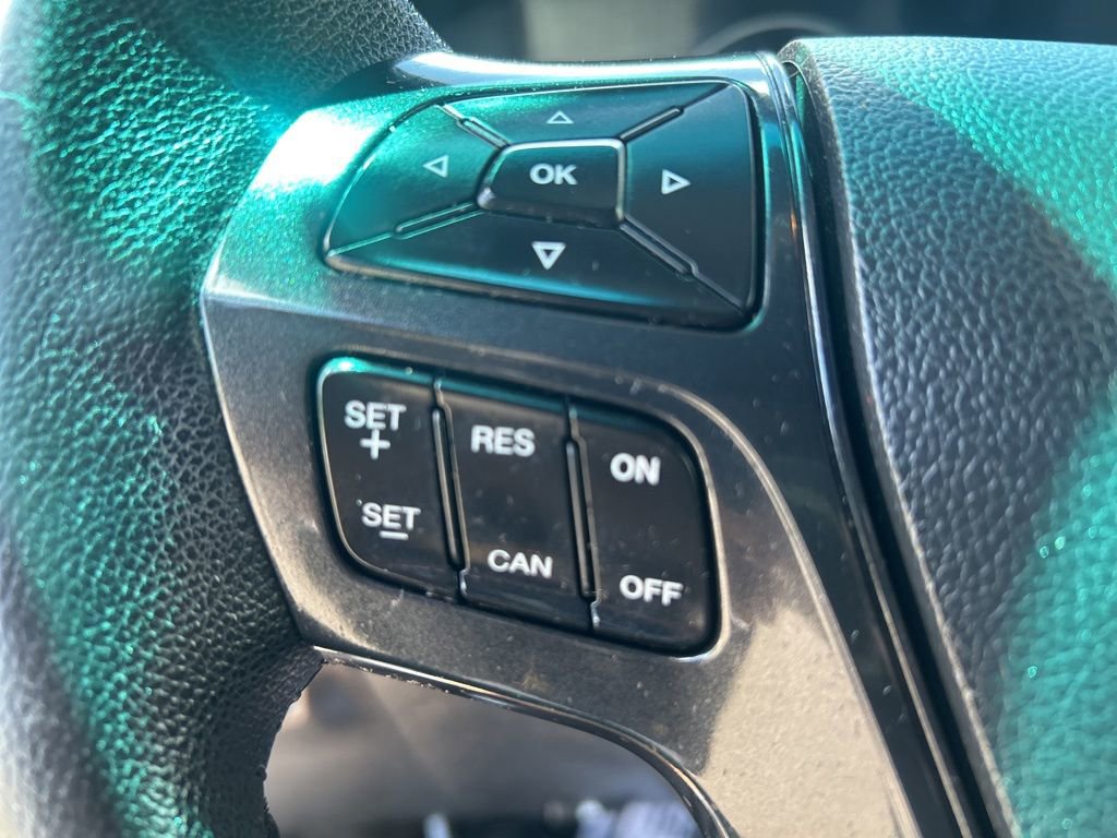 Used 2017 Ford Explorer XLT w/ Equipment Group 202A AWD/4WD image 25