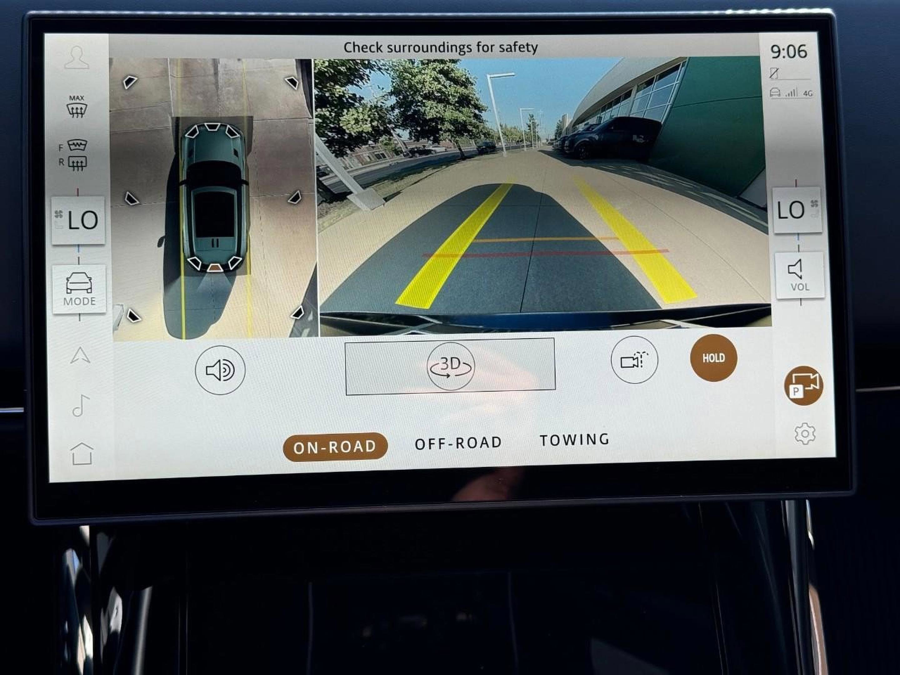 Used 2025 Land Rover Range Rover Sport SE image 33