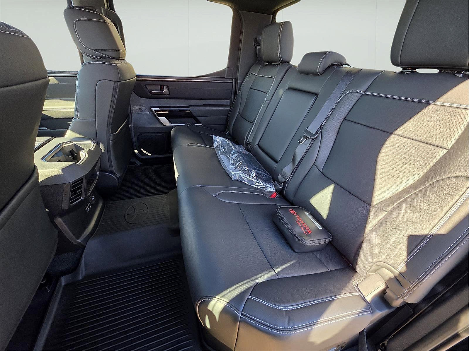New 2026 Toyota Tundra Limited AWD/4WD image 10