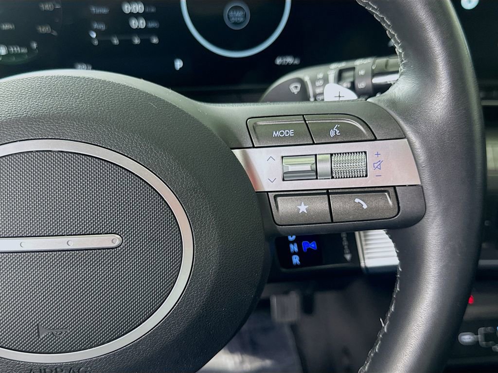 Used 2025 Hyundai Kona Limited image 23