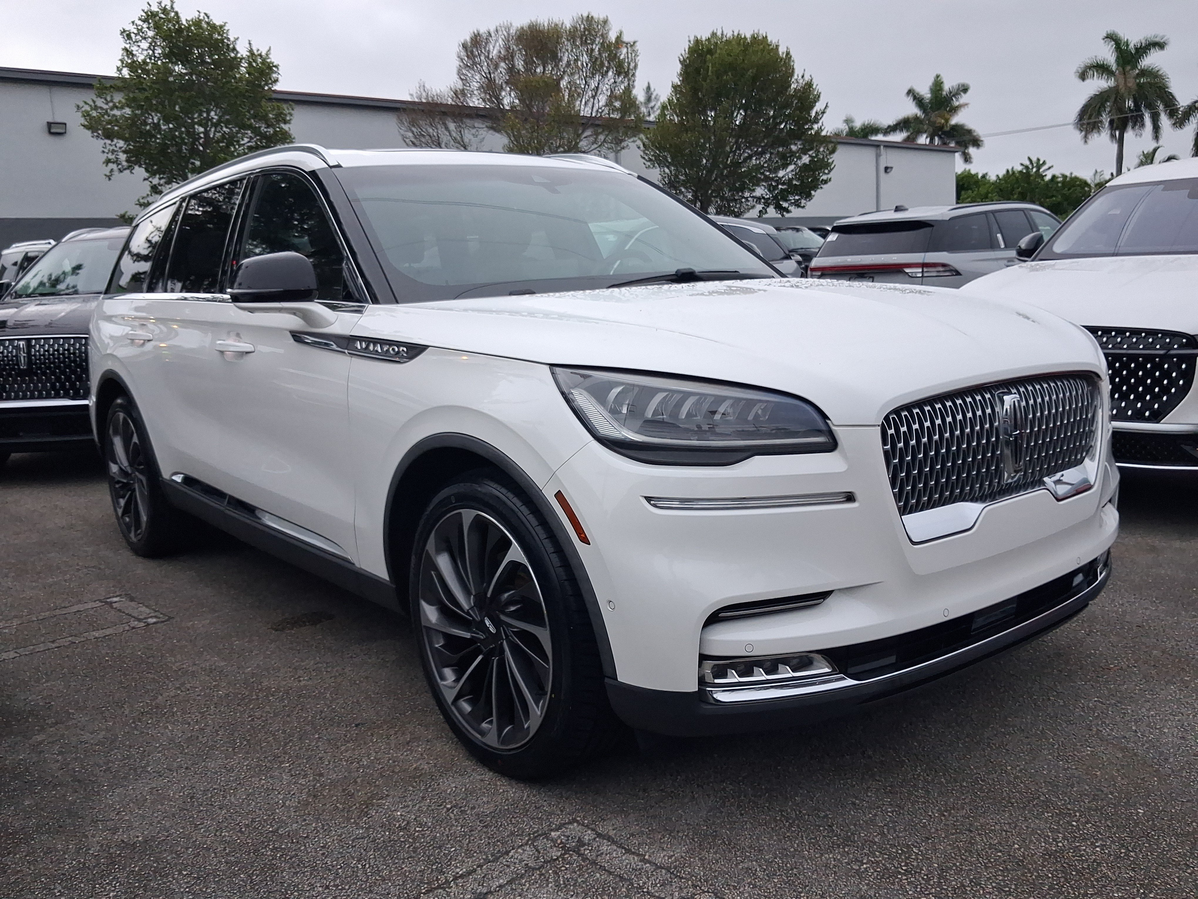 Certified 2020 Lincoln Aviator Reserve w/ Equipment Group 201A RWD image 21