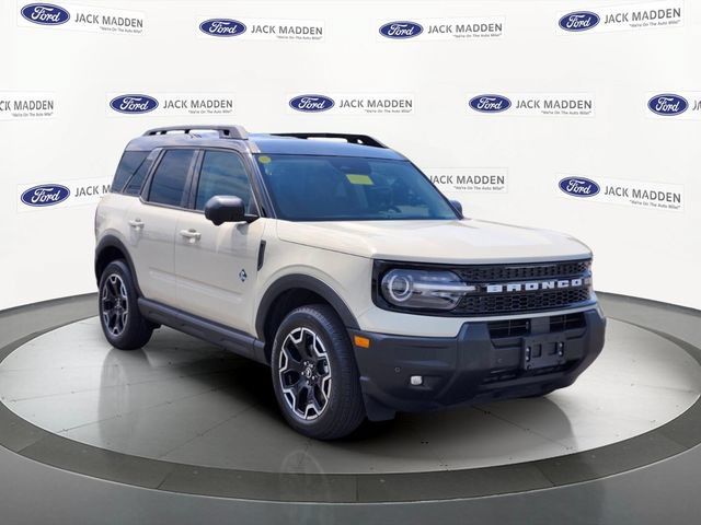 Certified 2025 Ford Bronco Sport Outer Banks w/ Outer Banks Tech Package+ AWD/4WD image 7