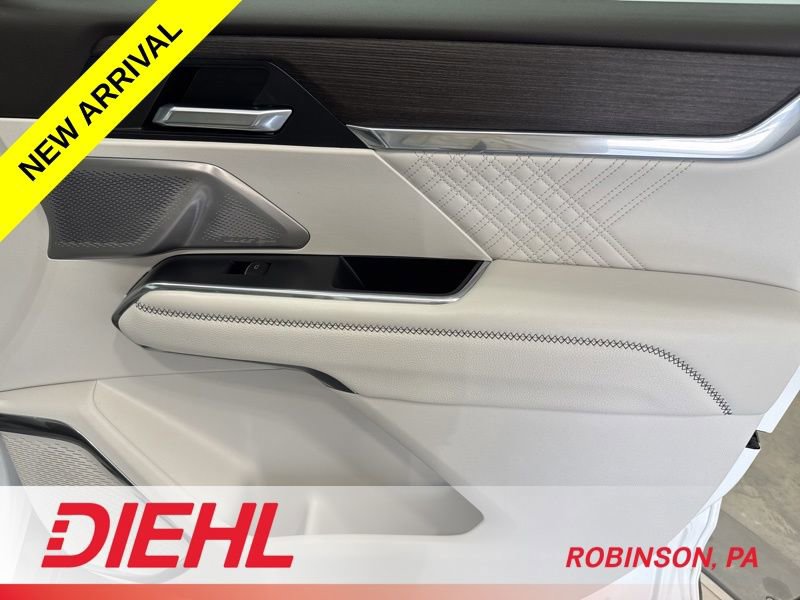 Used 2024 GMC Acadia Denali w/ Super Cruise Package image 18