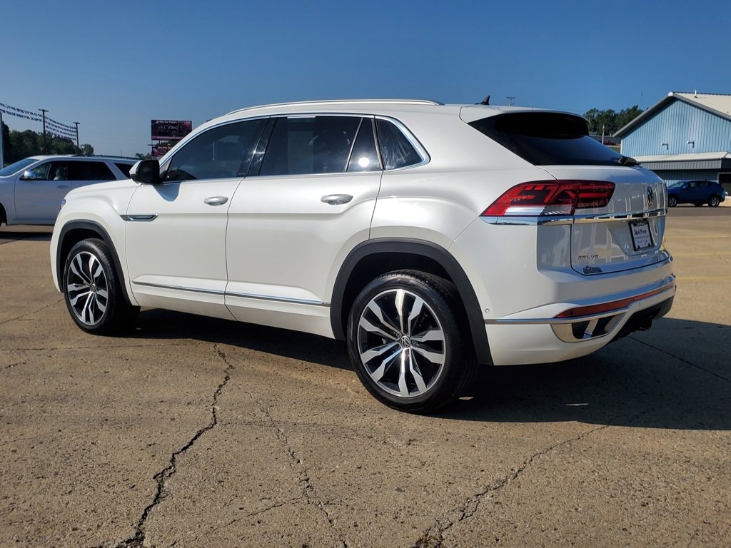 Used 2022 Volkswagen Atlas Cross Sport SEL Premium R-Line image 3