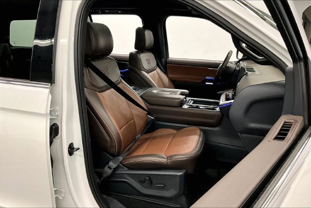 Used 2025 Ford Expedition King Ranch AWD/4WD image 8