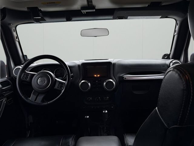 Used 2011 Jeep Wrangler Unlimited Sahara w/ Dual Top Group image 15