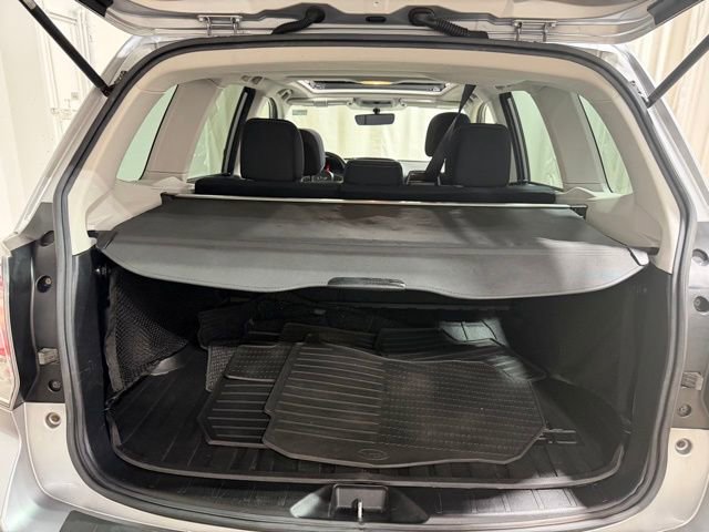 Used 2018 Subaru Forester 2.5i Premium w/ All-Weather Package AWD/4WD image 28