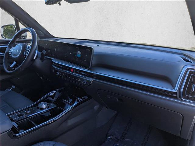 Used 2025 Kia Sorento SX Prestige image 24