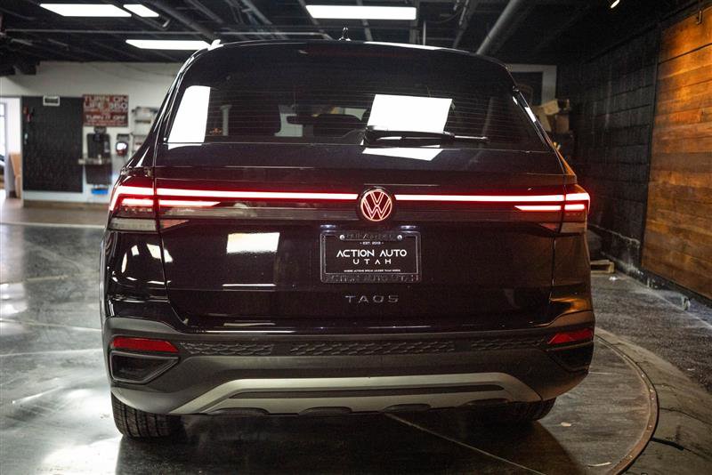 Used 2025 Volkswagen Taos S FWD image 6