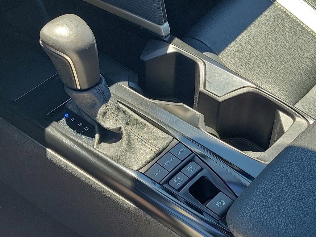 Certified 2025 Toyota Camry SE image 18