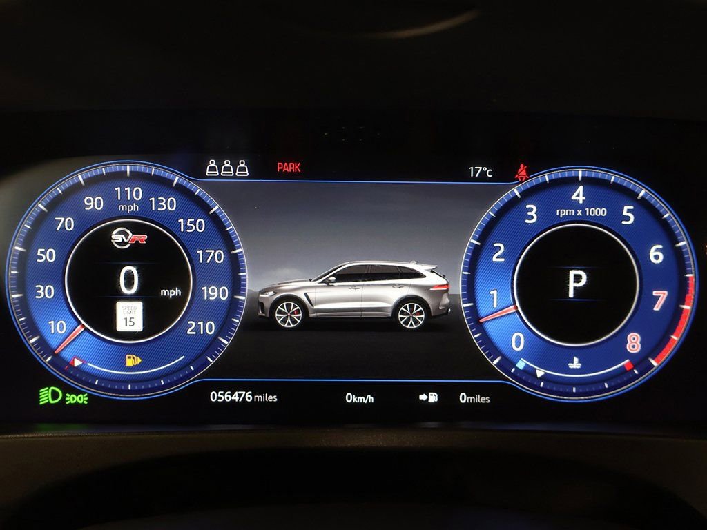 Used 2020 Jaguar F-PACE SVR image 43