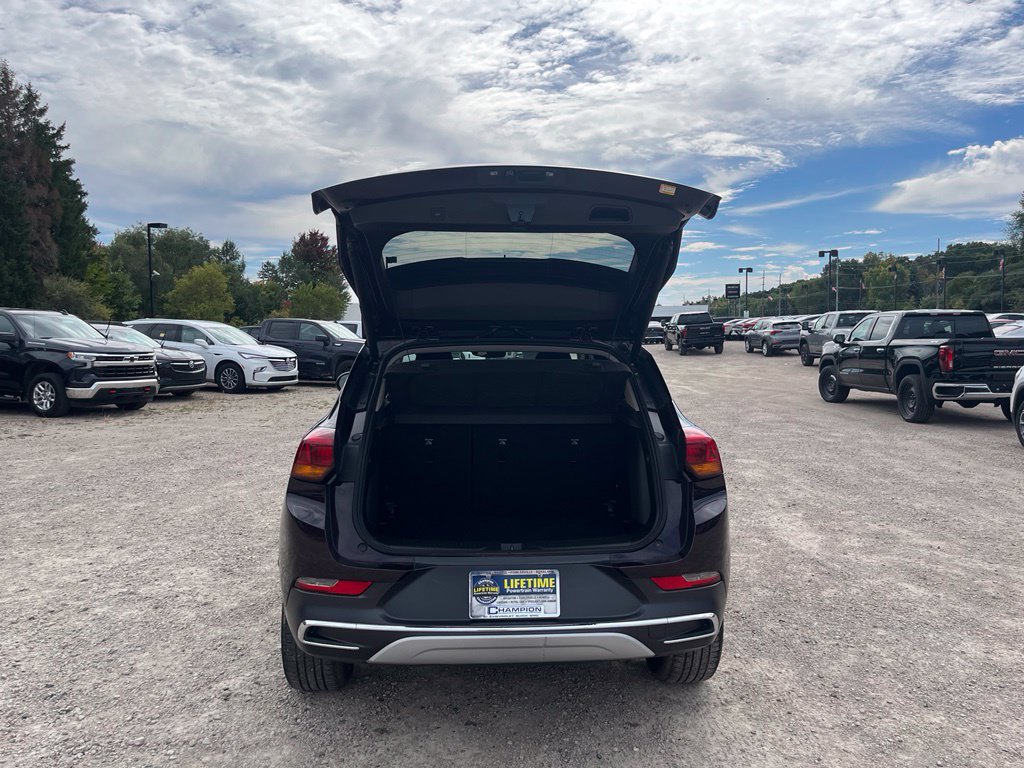Used 2021 Buick Encore GX Essence AWD/4WD image 9