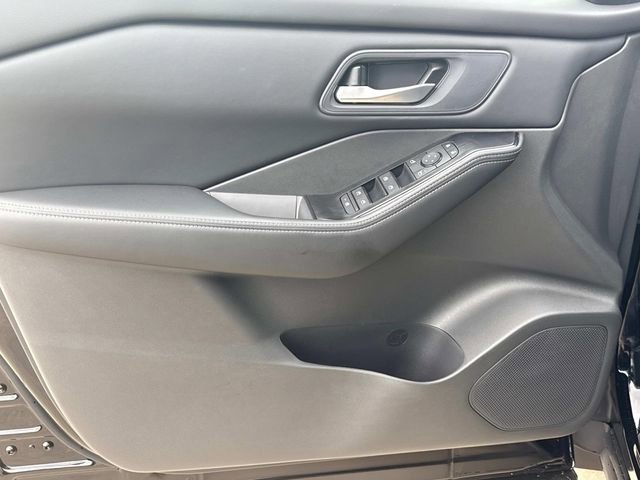 New 2026 Nissan Rogue SV FWD image 20