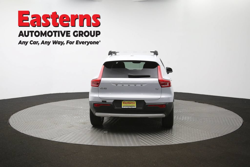 Used 2021 Volvo XC40 T4 Momentum FWD image 37