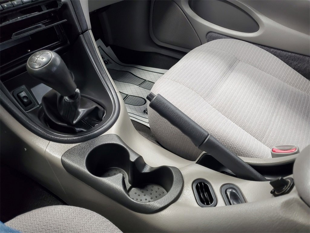 Used 2000 Ford Mustang Convertible image 18