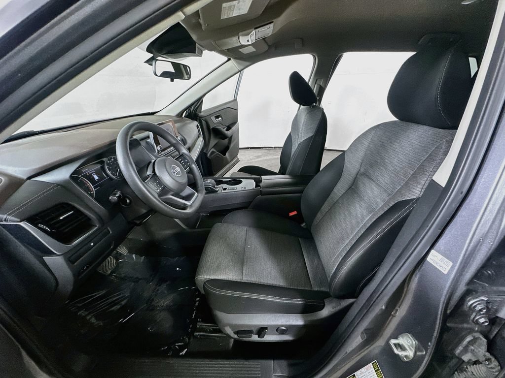 Used 2021 Nissan Rogue SV FWD image 17