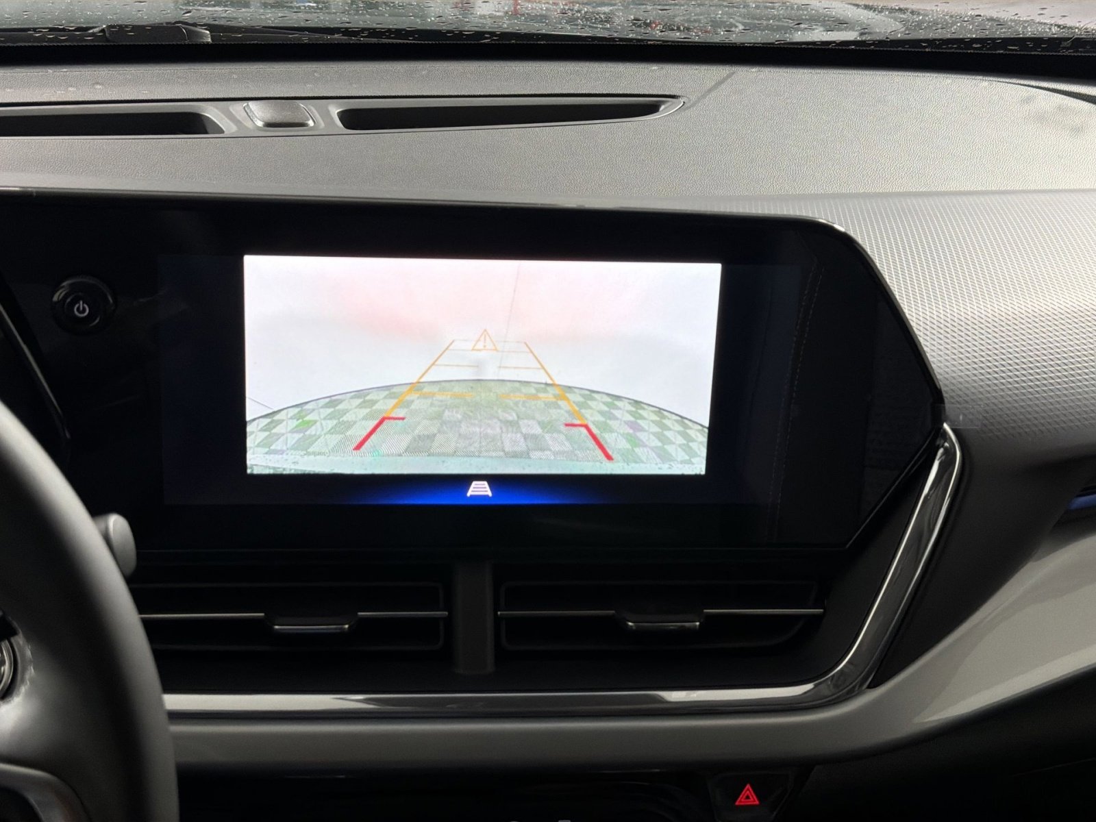 New 2026 Chevrolet Trax LT w/ Driver Confidence Package FWD image 19