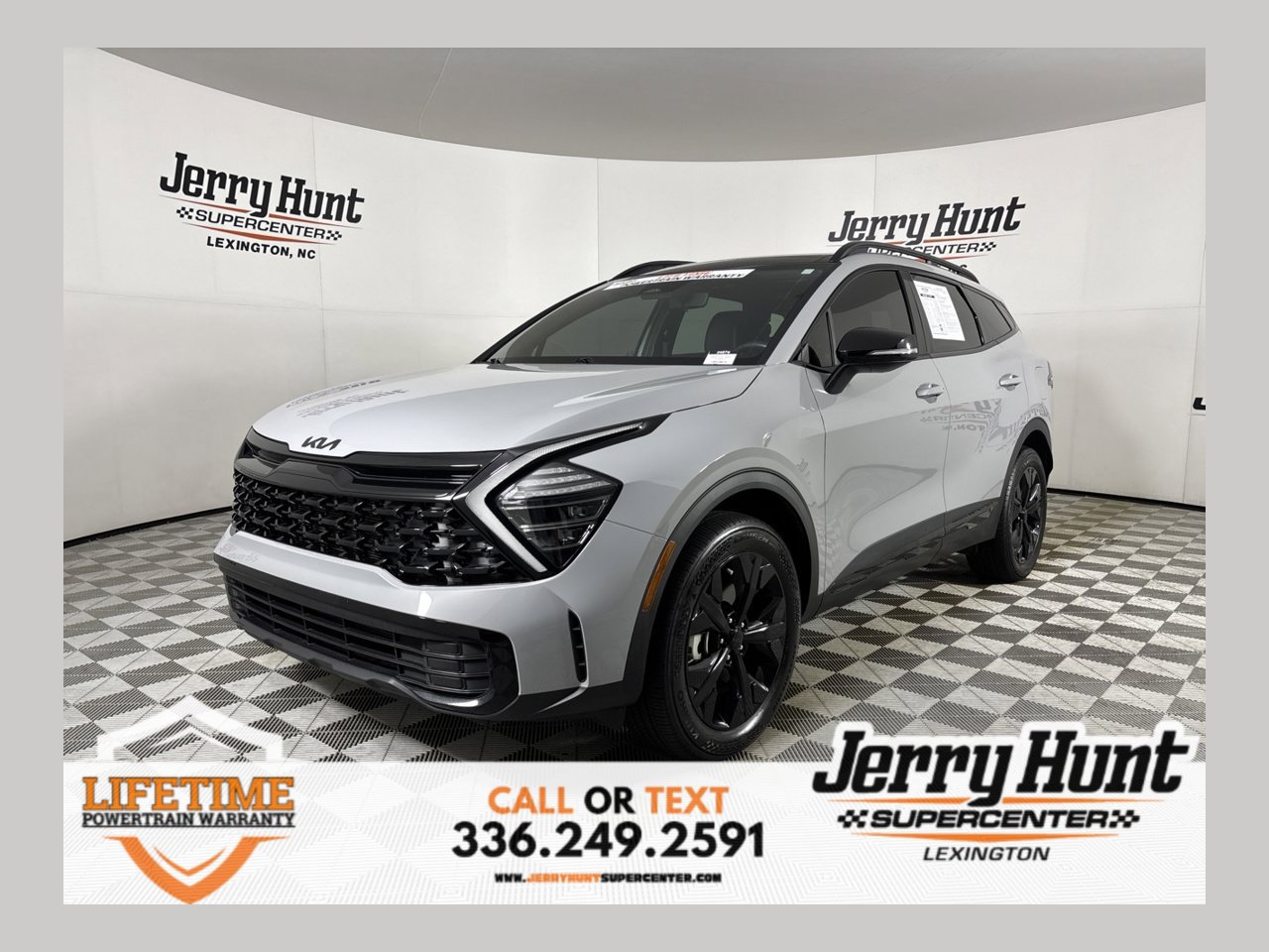 Used 2025 Kia Sportage X-Line w/ Premium Package AWD/4WD image 1