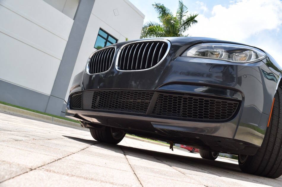Used 2015 BMW 750i RWD image 12