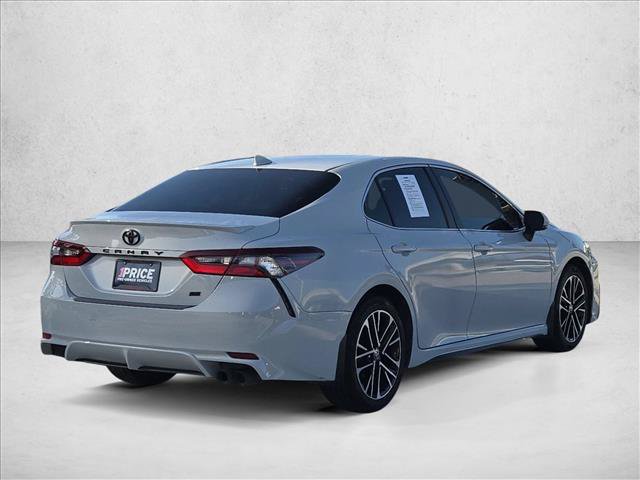 Used 2023 Toyota Camry SE FWD image 5