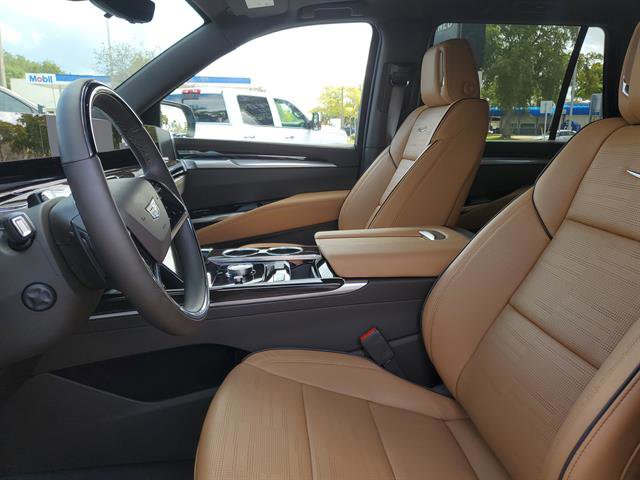 Certified 2025 Cadillac Escalade Premium Luxury image 43