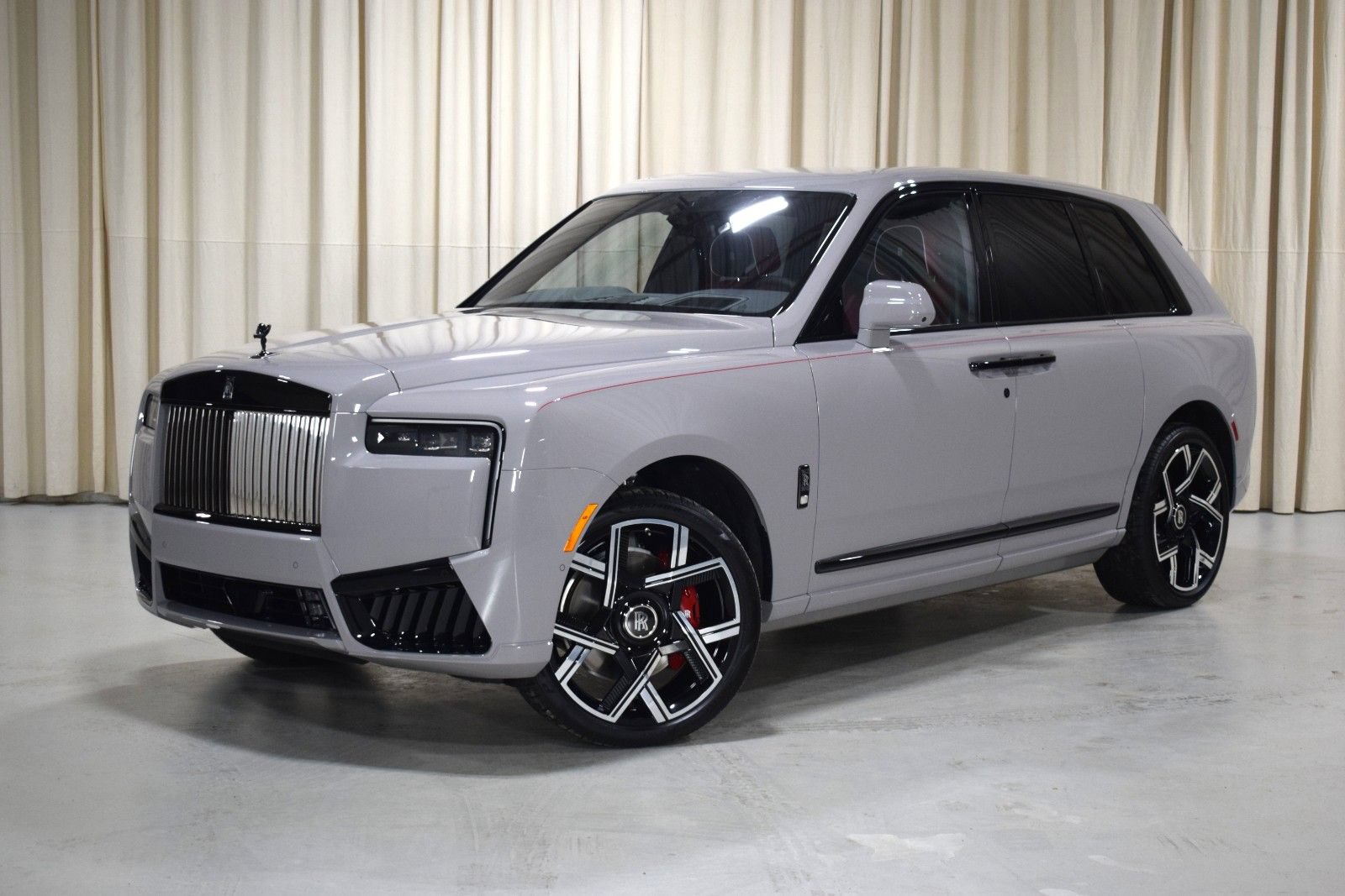 New 2026 Rolls-Royce Cullinan Black Badge AWD/4WD image 1