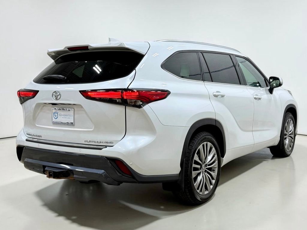 Used 2022 Toyota Highlander Limited image 16