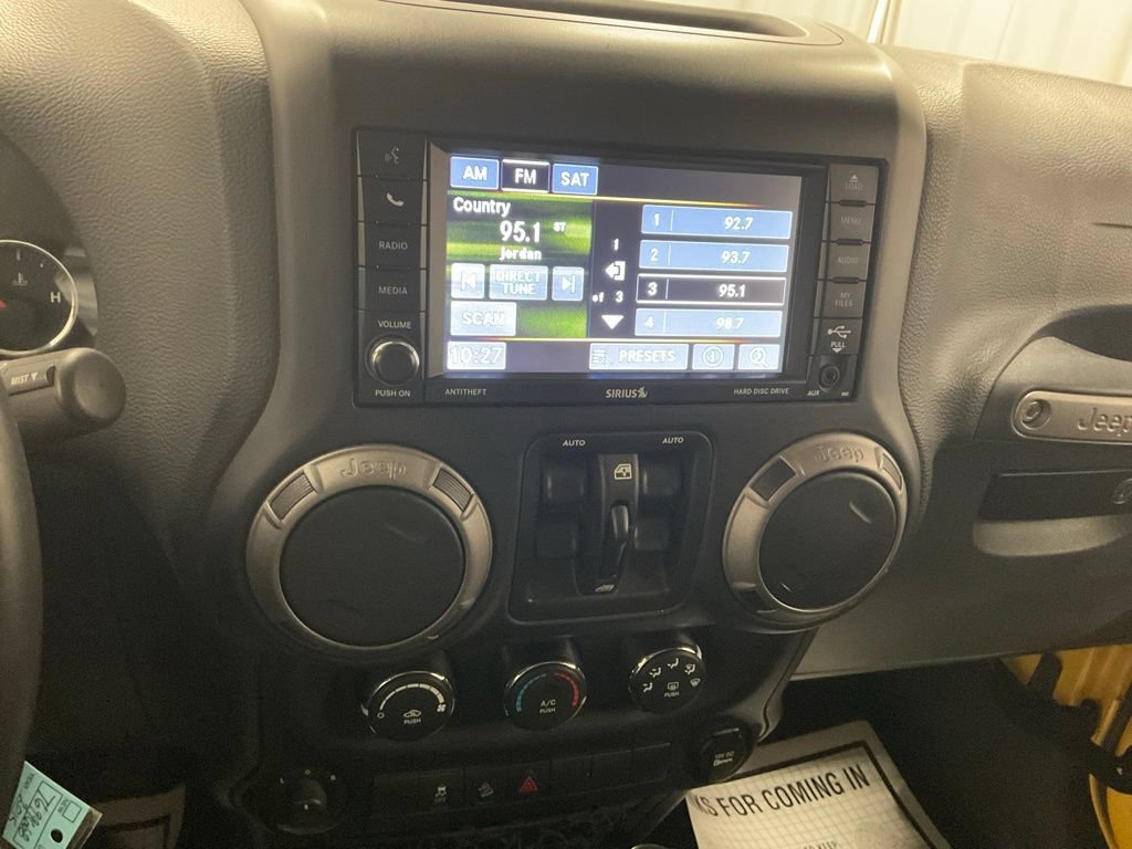 Used 2015 Jeep Wrangler Unlimited Sport w/ Quick Order Package 24S AWD/4WD image 6