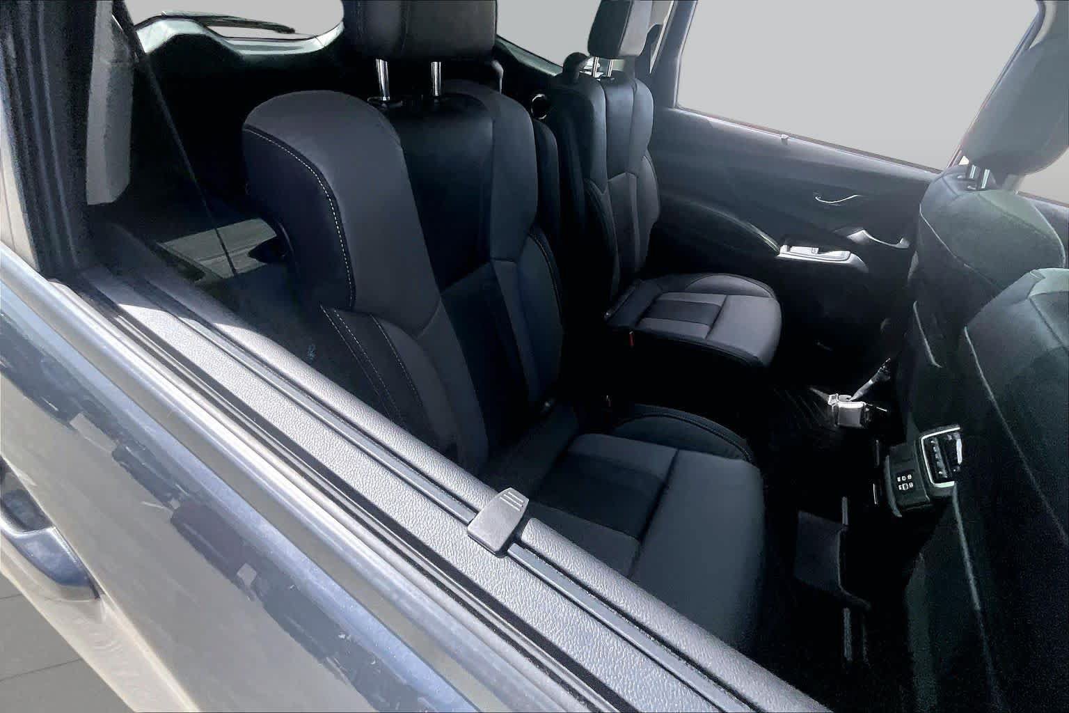 Used 2023 Subaru Ascent Onyx Edition Limited AWD/4WD image 18