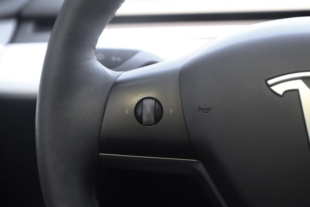 Used 2023 Tesla Model Y Long Range AWD/4WD image 20