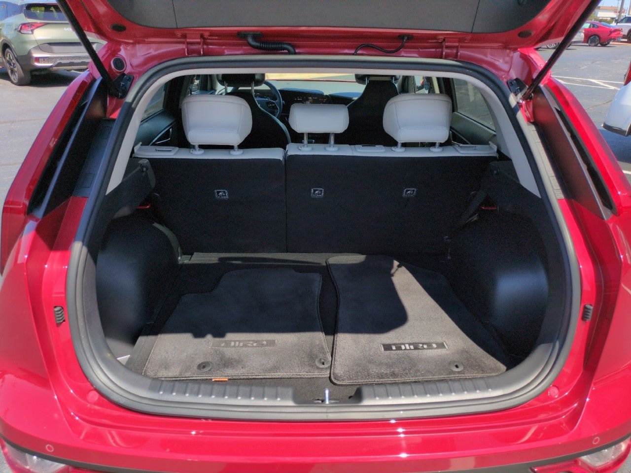 Used 2023 Kia Niro EX FWD image 26