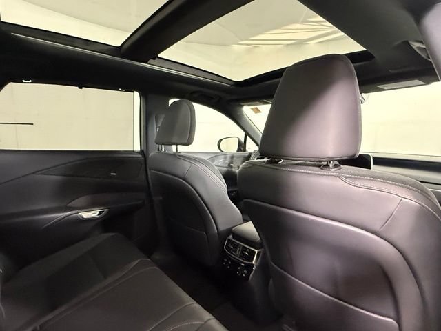 Used 2024 Lexus RX 350 FWD w/ Convenience Package image 30